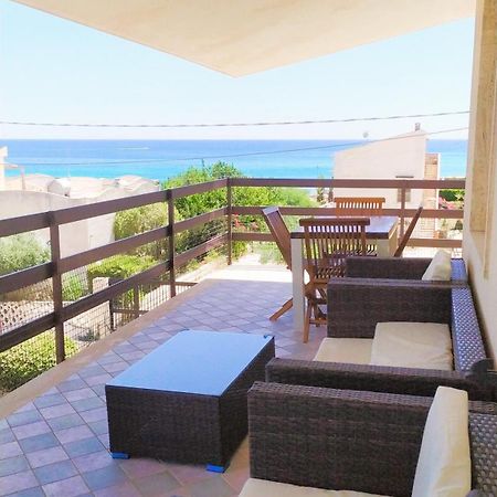 Tra Cielo E Mare - Spiaggia San Lorenzo Рейтані Екстер'єр фото